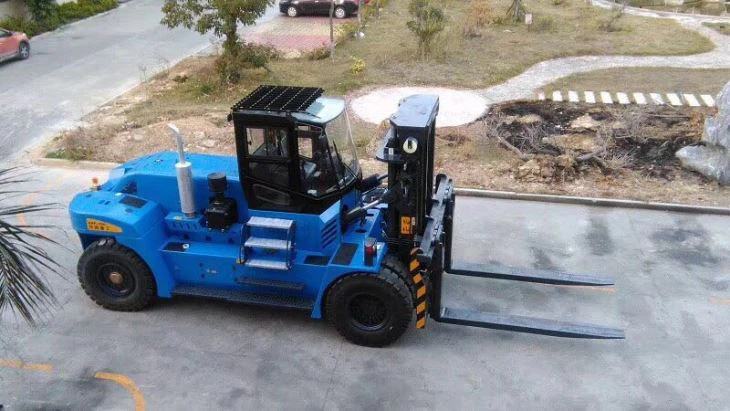 18 Chariots élévateurs de tonne pour l’usine